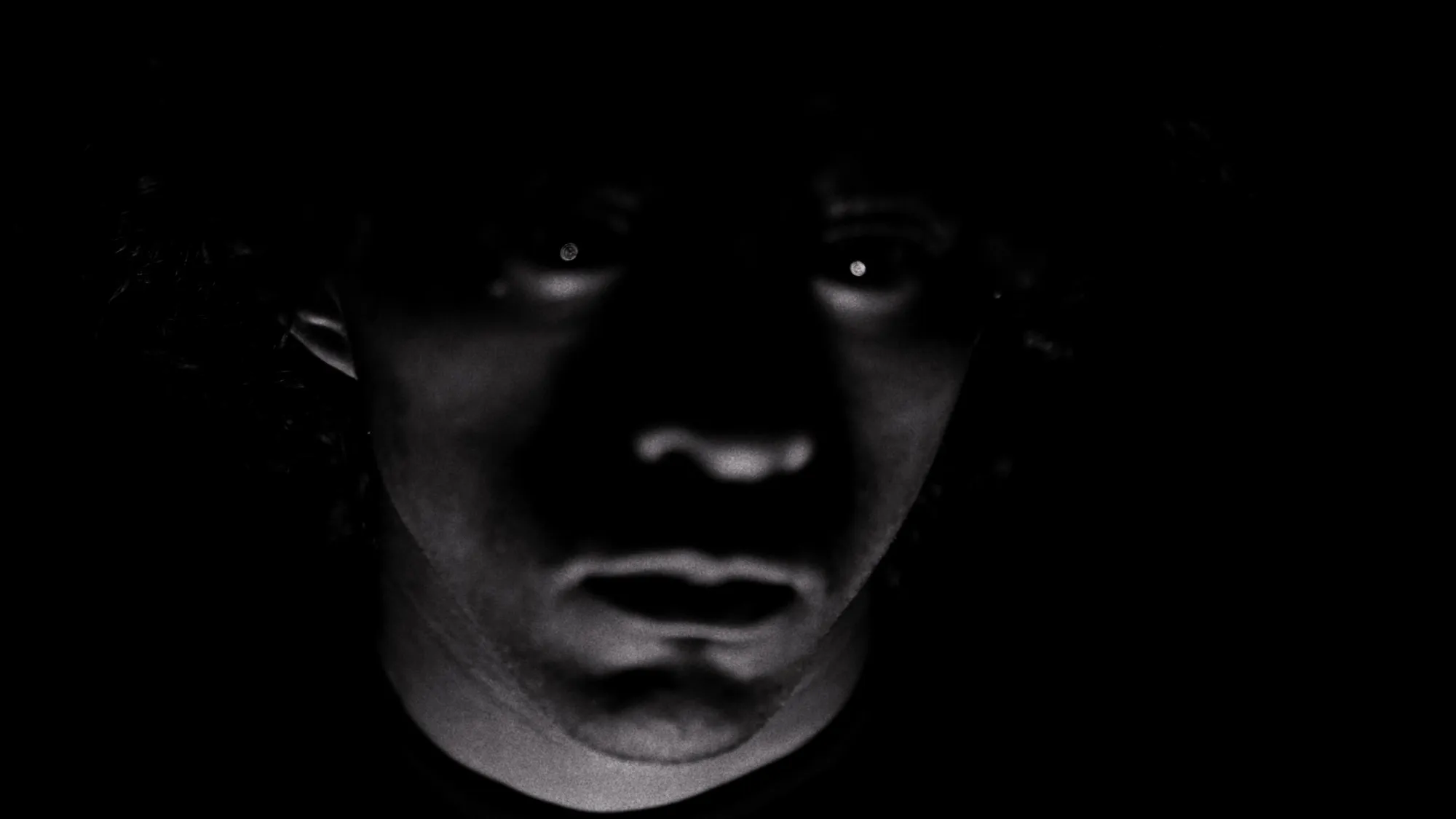 TR4$H - Sander — still 3